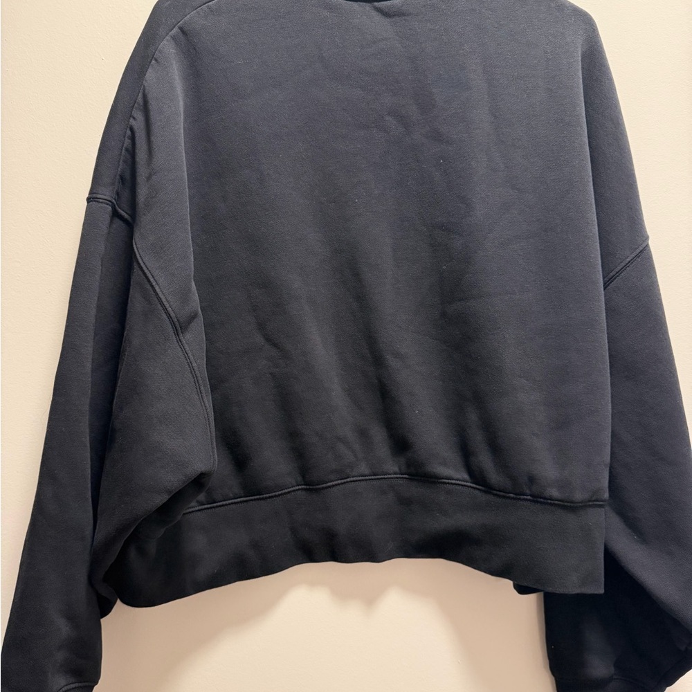Nike Oversized Cropped Sweatshirt Women's Medium Crewneck Pullover Streetwear - Picture 5 of 15